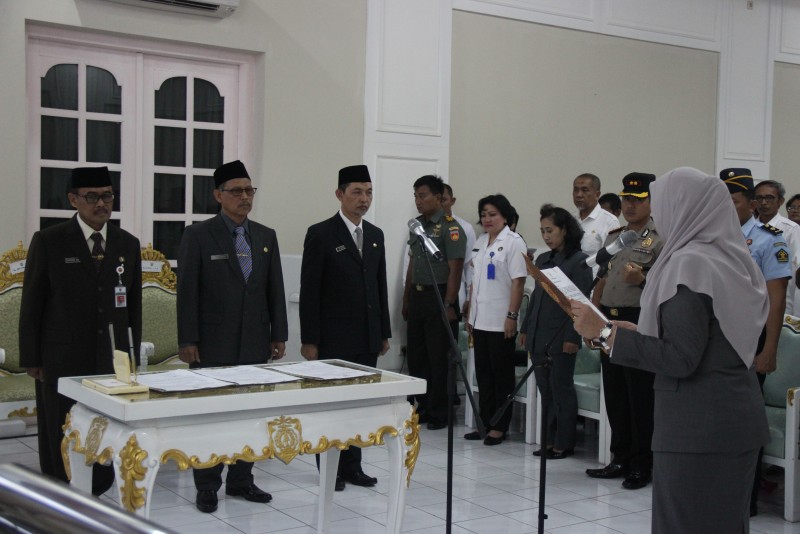 MOH TOHA DILANTIK MENJADI SEKDA MENGGANTIKAN BAMBANG DWIYONO