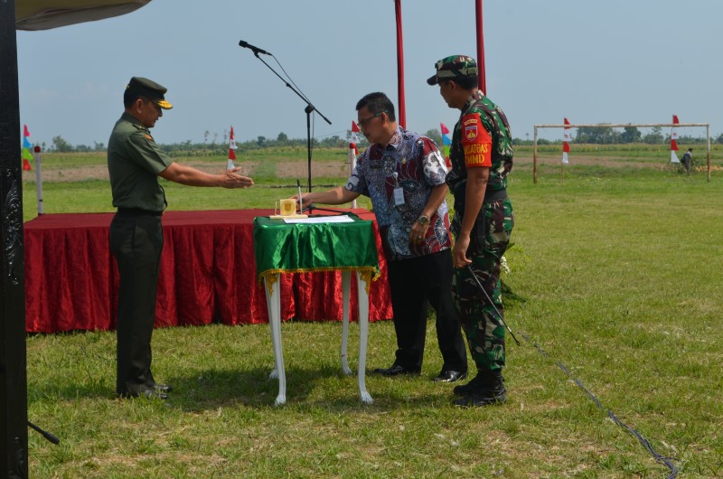 KASDAM IV  DIPONEGORO TUTUP TMMD REGULER  KE 100 TA 2017