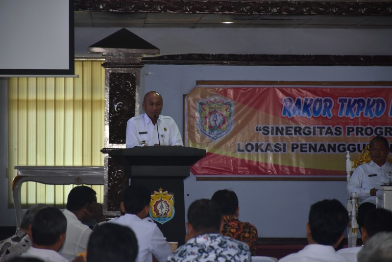 WABUP : TANGGULANGI KEMISKINAN, CARI DAN ATASI PENYEBAB BUKAN MEMBERI