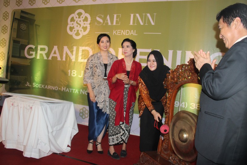 HOTEL BERSTANDAR INTERNASIONAL ANGKAT EKONOMI DAERAH