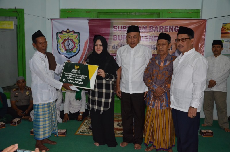 SUBUH KELILING DI SINGOROJO, BUPATI DISTRIBUSIKAN PROGRAM KENDAL TAQWA