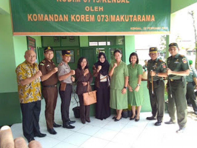 KEHADIRAN KORAMIL BUKTI HADIRNYA TNI DI TENGAH MASYARAKAT