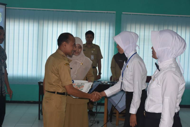 USAI DIKLAT PRAJAB, BIDAN DITUNTUT JADI PNS PROFESIONAL BERJIWA MELAYANI