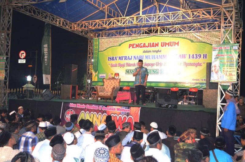 PERINGATAN ISRO MI'RAJ KENDAL, WAKIL BUPATI : WASPADA BERITA HOAKS