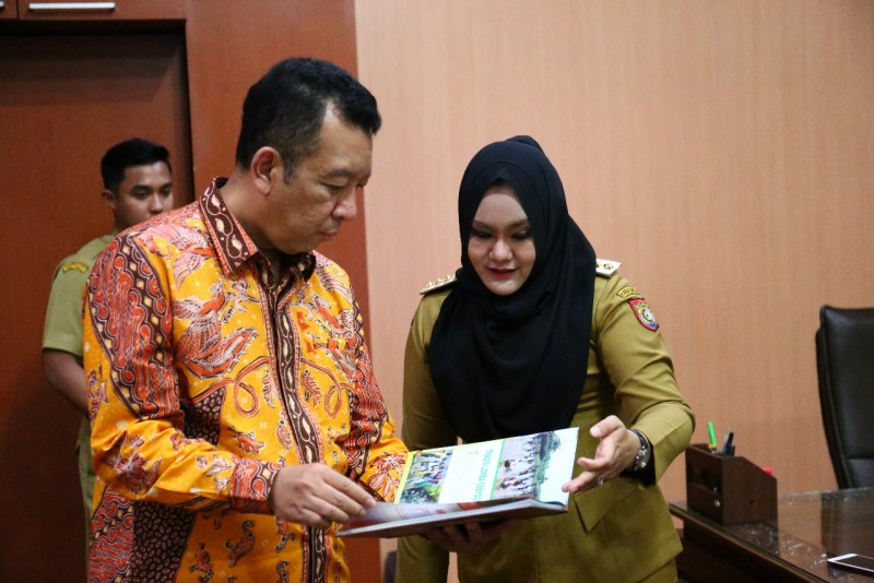 KONSULAT JENDRAL RI JOHOR BAHRU MALAYSIA SAMBANGI KENDAL
