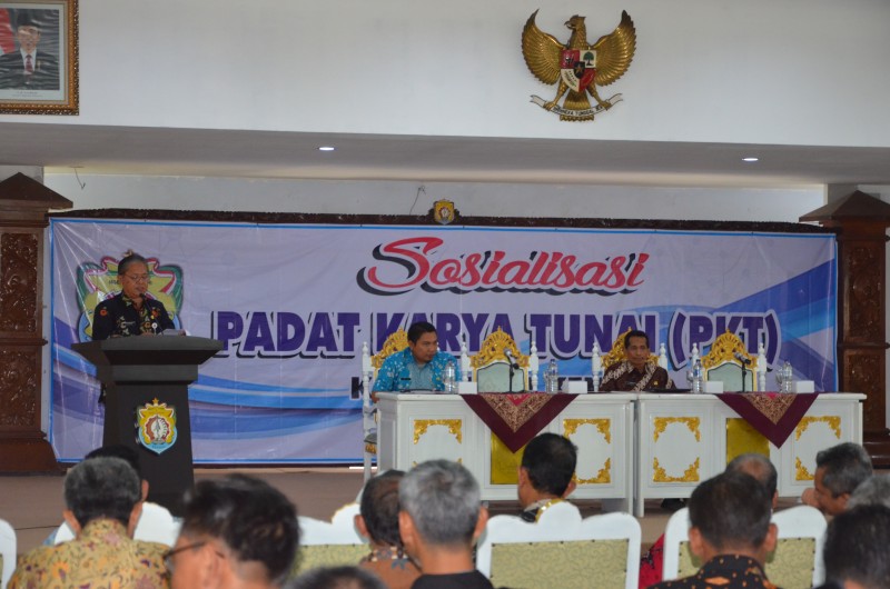 PROGRAM PADAT KARYA TUNAI BISA TURUNKAN KEMISKINAN