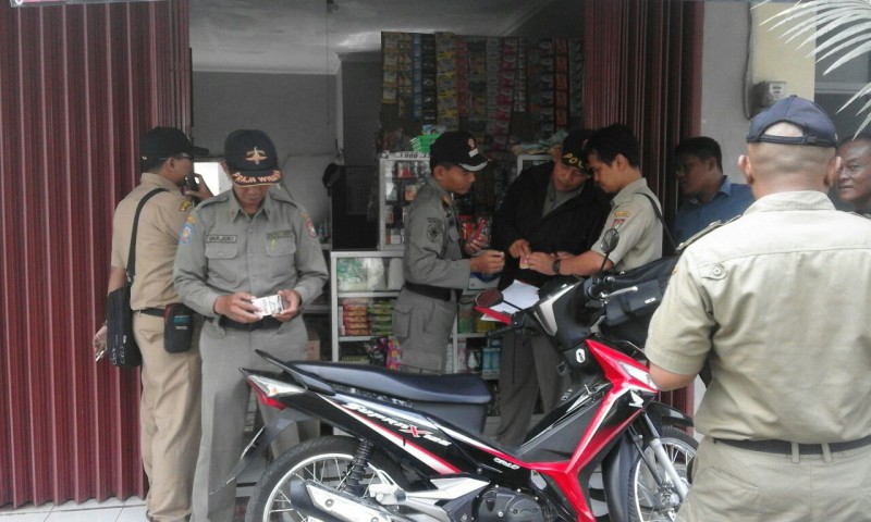 SATPOL PP KENDAL GELAR OPERASI GABUNGAN CUKAI TEMBAKAU