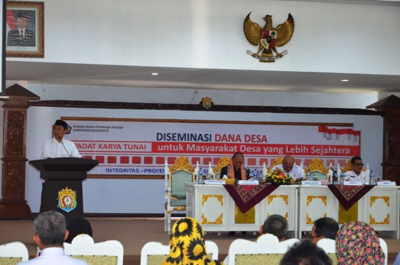 ANGGOTA DPR RI KOMISI XI DIMYATI ROIS : KADES MESTI IKUTI ATURAN DANA DESA