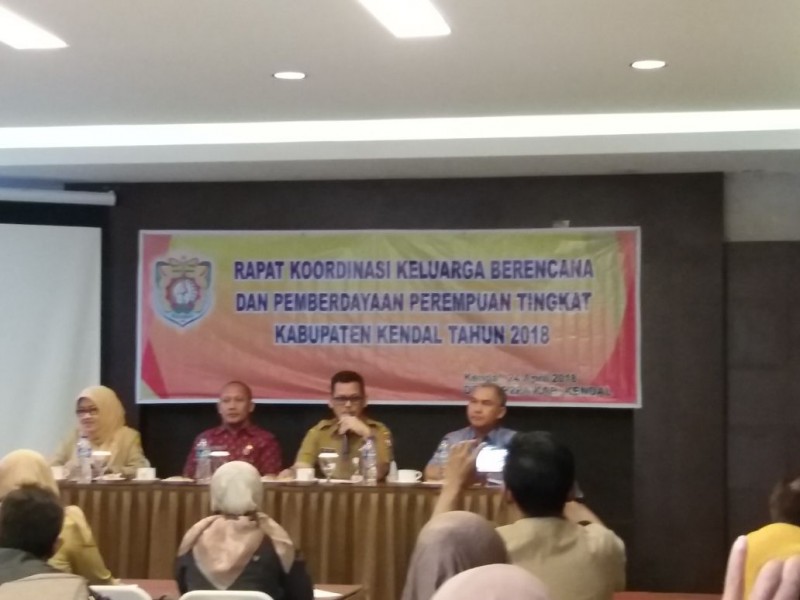 KENDAL BERUPAYA BERDAYAKAN 20 KAMPUNG KELUARGA BERENCANA