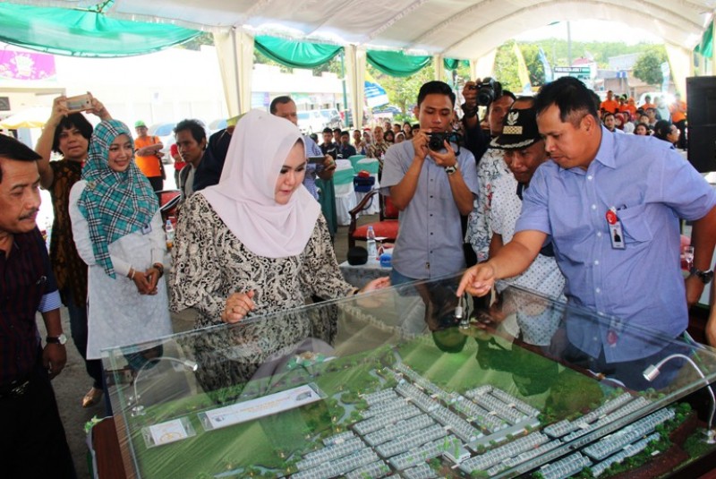 BUPATI KENDAL MELAUNCHING PURI DELTA ASRI KE 7 DI KALIWUNGU SELATAN