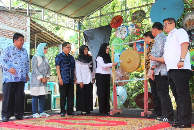 PERTAMA DI INDONESIA, KAMPUNG WARNA KALIWUNGU BERPADU WISATA RELIGI