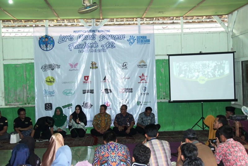 BUPATI KENDAL BUKA PESANTREN INTERNET MARKETING