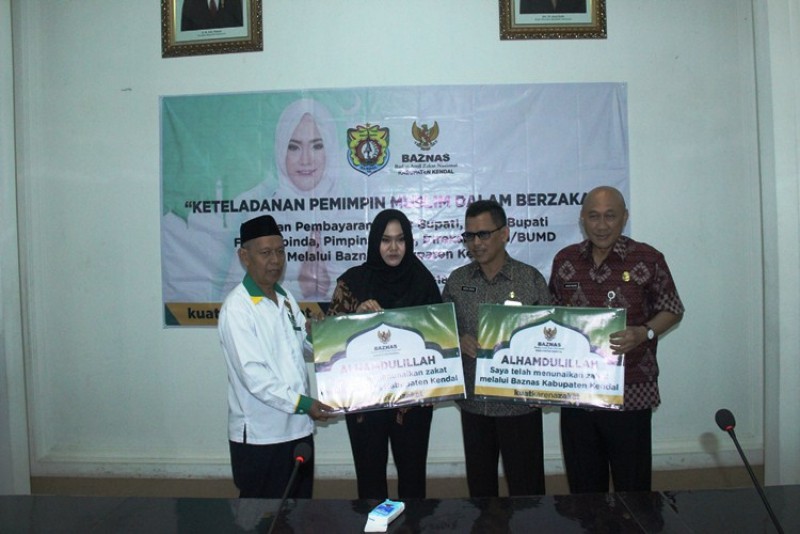 KENDAL HIMPUN ZAKAT BAZNAS RAMADAN 101 JUTA RUPIAH LEBIH