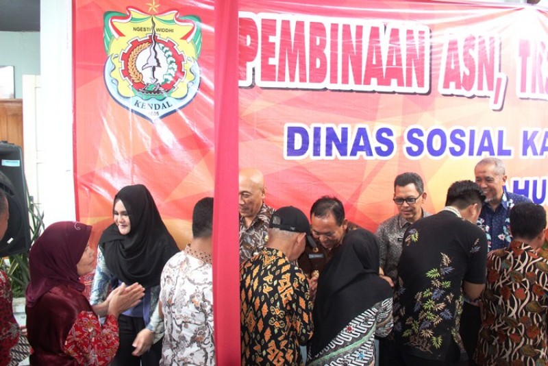 SUKARELAWAN DINAS SOSIAL BERHALAL BI HALAL BERSAMA BUPATI KENDAL