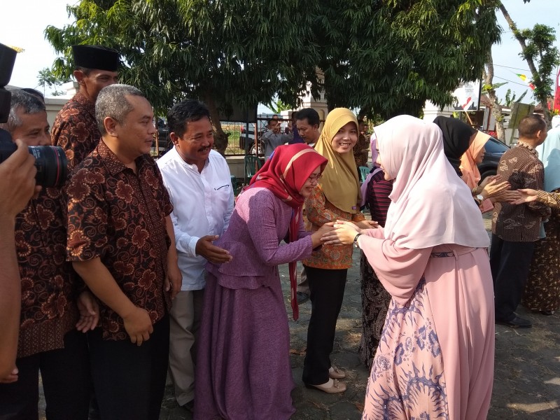RINDU SUARA SAPAAN BUPATI MIRNA ANNISA