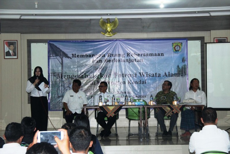 PEMKAB KENDAL KERJASAMA SWASTA BENTUK EMBRIO 101 DESA WISATA