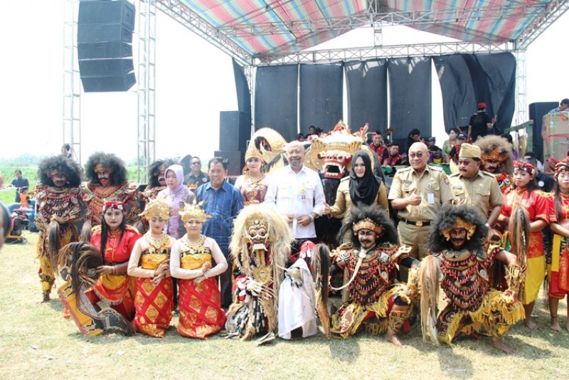 PENGUATAN 4 PILAR KEBANGSAAN, WATIMPRES GELAR SENI BARONGAN KENDAL
