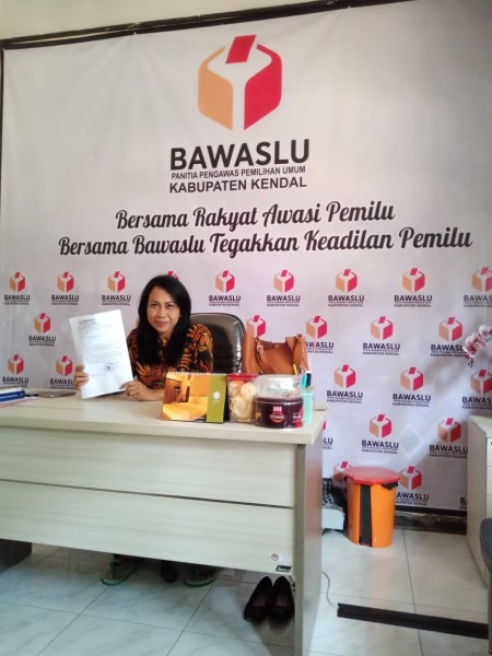CEGAH PELANGGARAN KAMPANYE, BAWASLU KENDAL SURATI SELURUH PARPOL