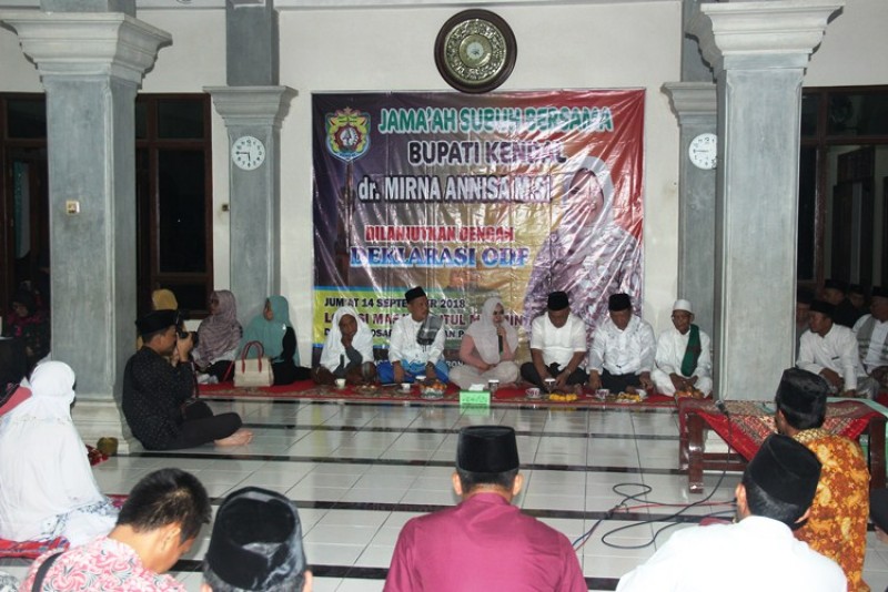 BUPATI MIRNA PUJI PEMBANGUNAN DESA DONOSARI YANG HAMPIR 100 PERSEN