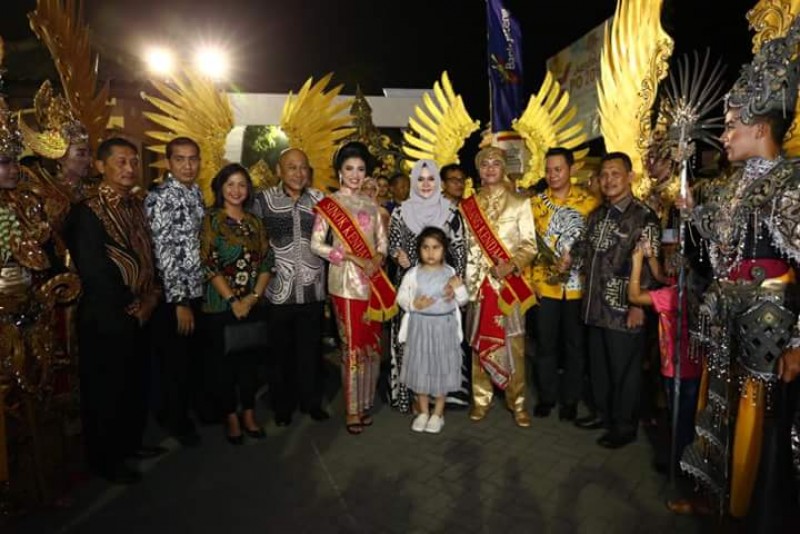 Pemukulan Gong dan Penyalaan Kembang Api Menandai Pembukaan Kendal Expo
