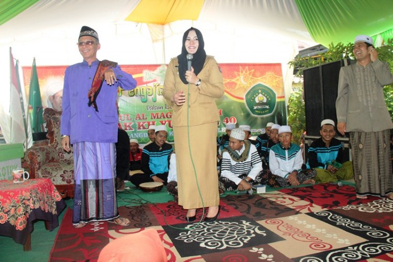BUPATI MIRNA AJAK WARGA NU KENDAL KOMPAK DUKUNG PEMBANGUNAN KENDAL