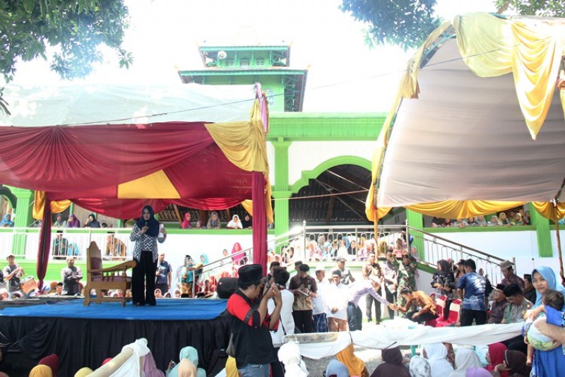 HADIRI HAUL WALIYULLAH SUNAN ABINAWA, BUPATI MINTA DIDOAKAN BANGUN KENDAL