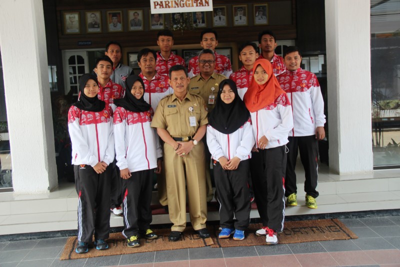PADA ATLET ANGGAR KENDAL, SEKDA : HARUS OPTIMIS RAIH PRESTASI