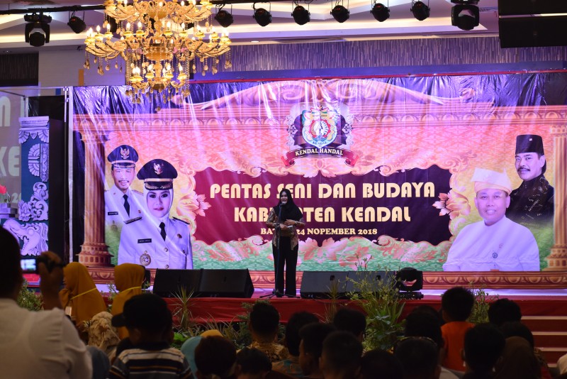 BUPATI MIRNA : WARGA KENDAL DI BATAM BISA KENALKAN POTENSI KABUPATEN KENDAL