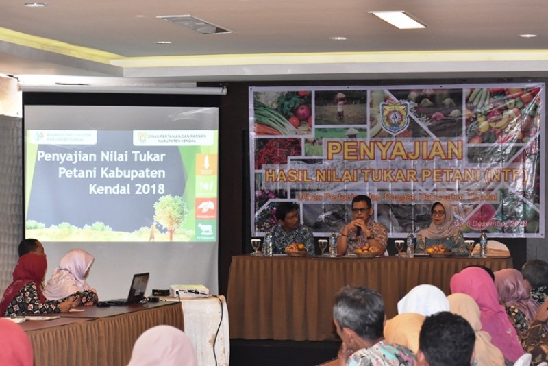 KENDAL MULAI SAJIKAN HASIL NILAI TUKAR PETANI ( NTP )