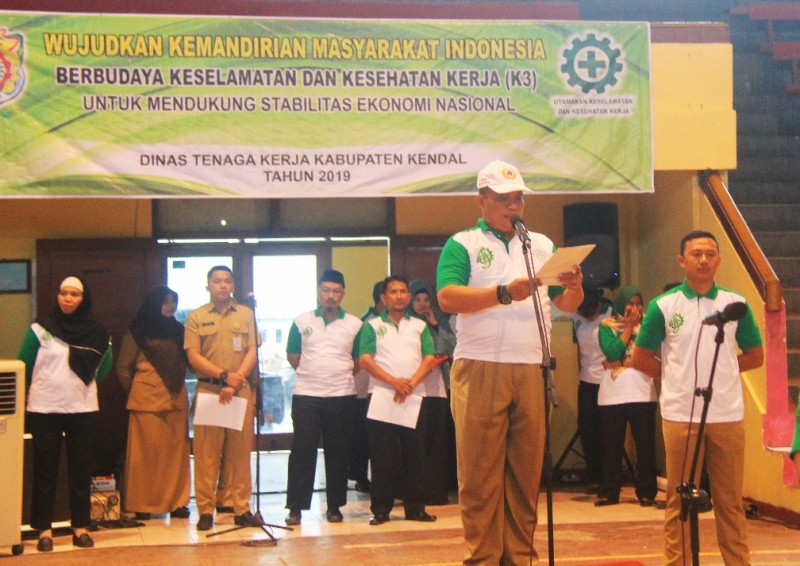 BUPATI KENDAL AJAK PERUSAHAAN BUDAYAKAN K3
