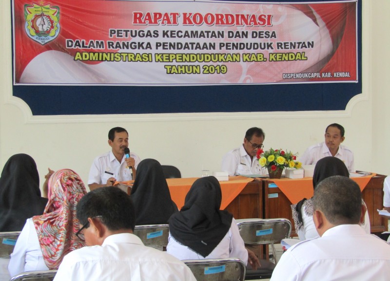 DISPENDUKCAPIL MELAKUKAN RAPAT KOORDINASI PENDATAAN PENDUDUK RENTAN