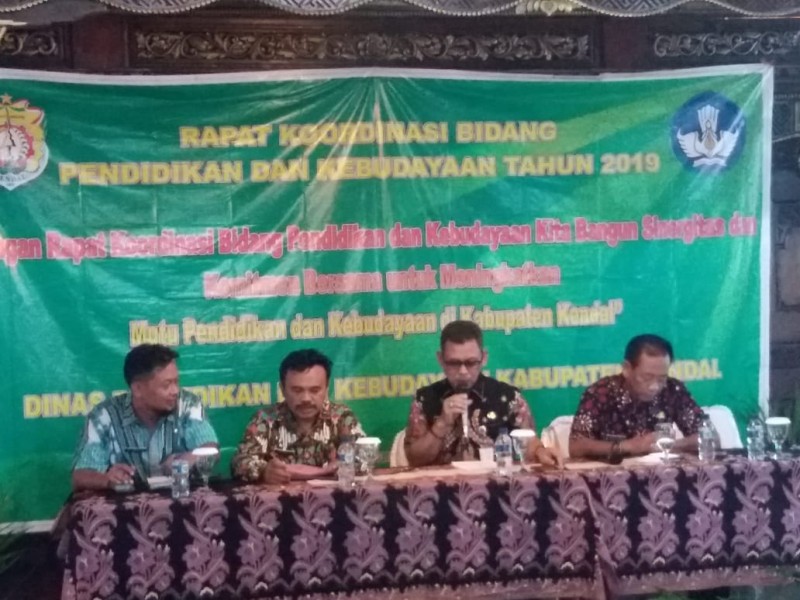 TINGKATKAN MUTU PENDIDIKAN DAN KEBUDAYAAN, DISDIBUD KENDAL GELAR RAKOR