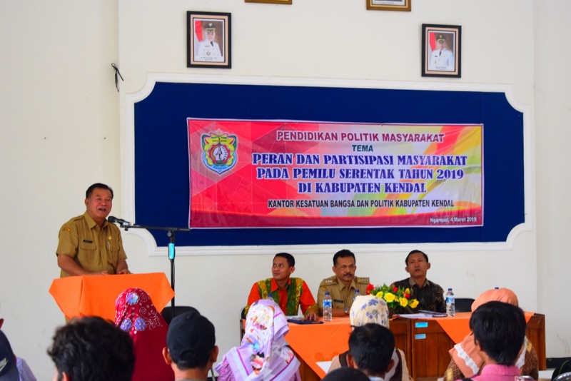TINGKAKAN PARTISIPASI WARGA DI PEMILU 2019, KENDAL GELAR PENDIDIKAN POLITIK