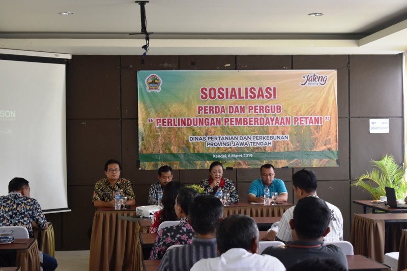 DISPERBUN JATENG SOSIALISASIKAN PERDA DAN PERGUB PEMBERDAYAAN PETANI