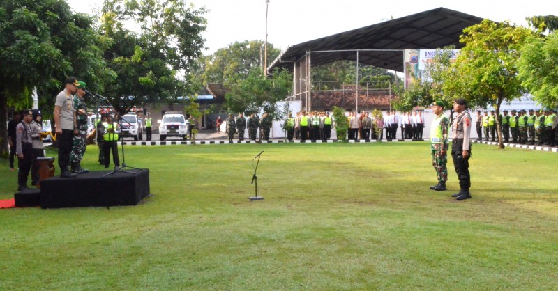 POLRES KENDAL DAN KODIM KENDAL APEL GELAR PASUKAN PENGAMANAN PEMILU 2019
