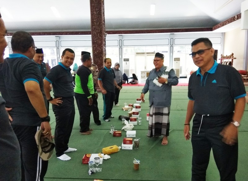 WAKIL BUPATI AJAK MASYARAKAT TEGAKKAN SHOLAT