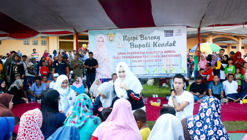 NGOPI BARENG BUPATI KENDAL TINGKATKAN PARTISIPASI MASAYARAKAT DALAM PEMILU