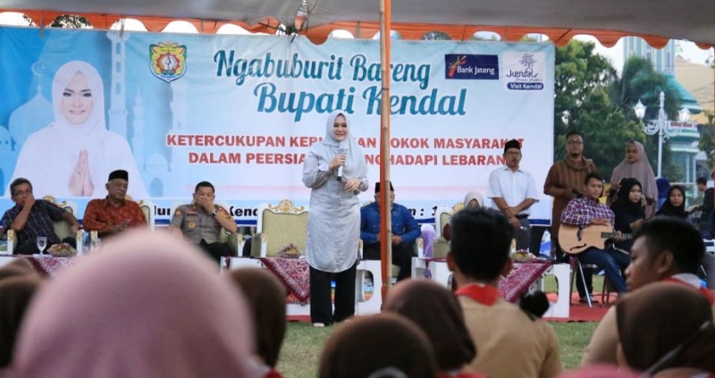 PEMKAB KENDAL MENGADAKAN NGABUBURIT BERSAMA BUPATI
