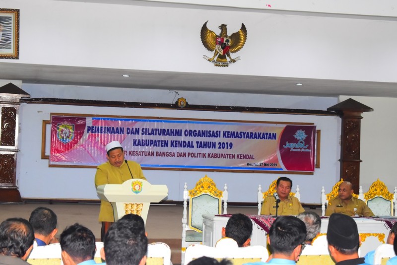 BUKA BERSAMA ORMAS DAN WARTAWAN PEMKAB KENDAL BERI PEMBINAAN