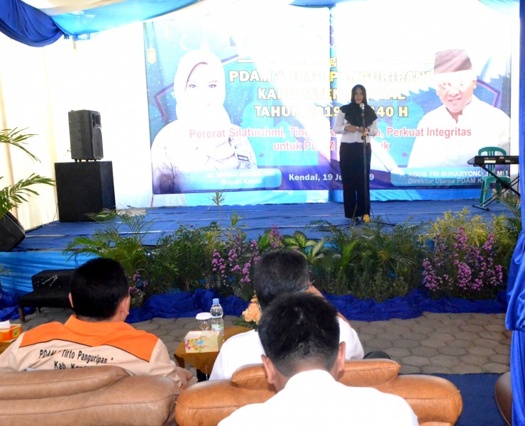 BUPATI MIRNA INGIN PDAM LEBIH CEPAT TANGGAP ATASI KELUHAN PERSOALAN AIR