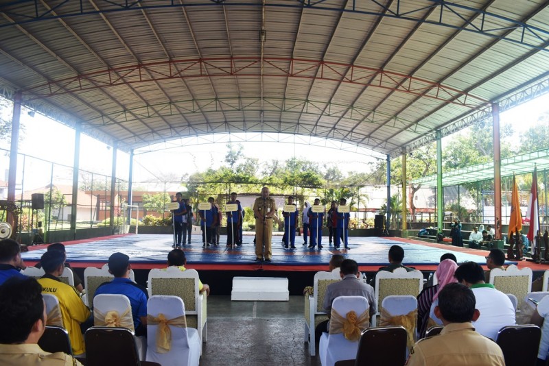 KENDAL GELAR KEJURNAS GULAT REMAJA