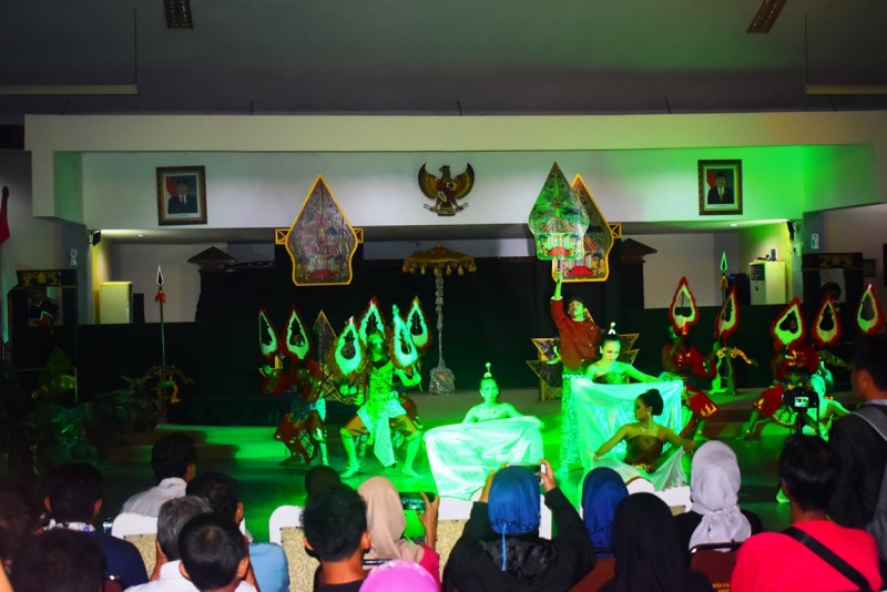 SIAPKAN PENTAS WAYANG ORANG KE TMII, PARA SENIMAN KENDAL GELAR GLADI BERSIH