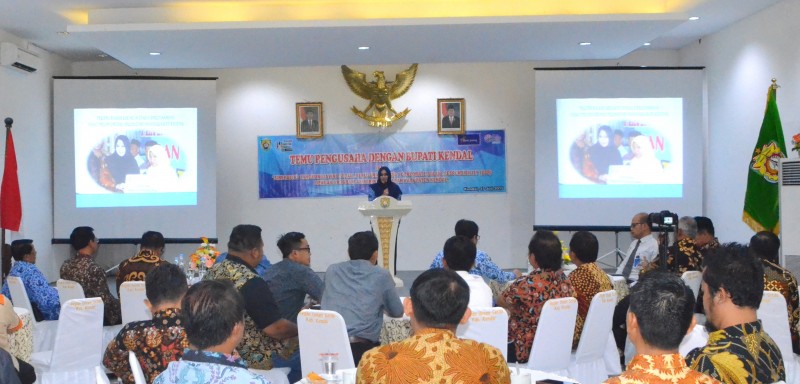 BUPATI MIRNA AJAK PARA PENGUSAHA BISA BERSINERGI DENGAN BAIK