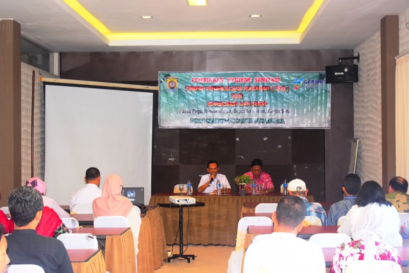 MAKANAN DAN MINUMAN DIJUAL KEPADA MASYARAKAT UMUM HARUS HIGENIS