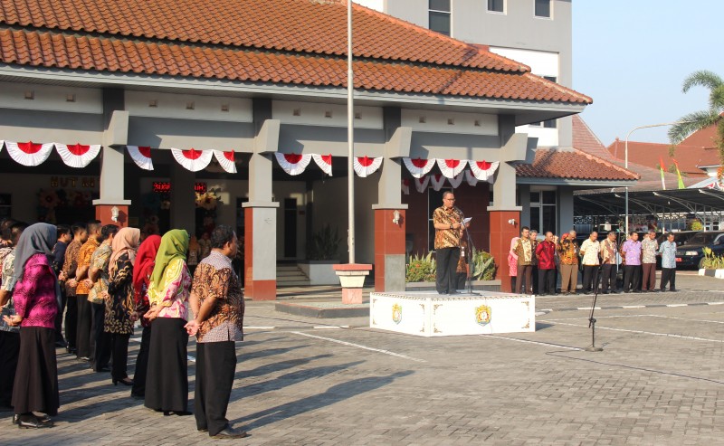 KONDISI EKONOMI PROVINSI JATENG SETIAP TAHUN SEMAKIN MENINGKAT