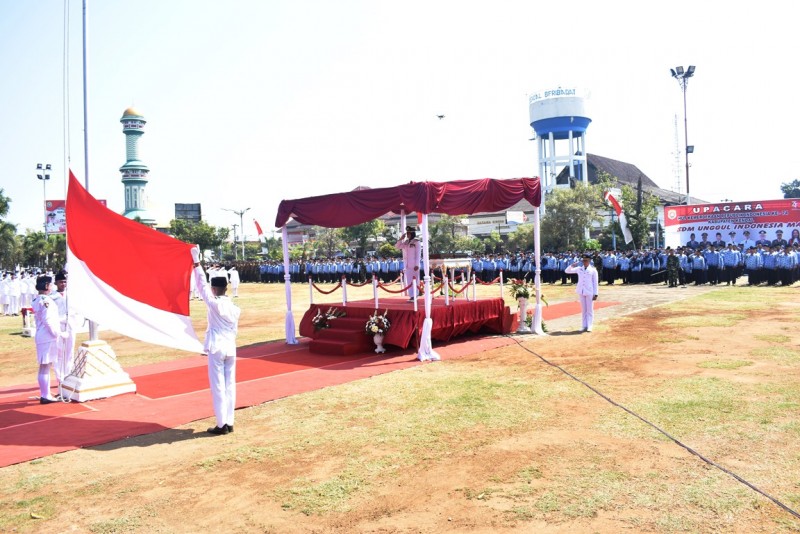 PEMKAB KENDAL GELAR UPACARA DETIK DETIK PROKLAMASI