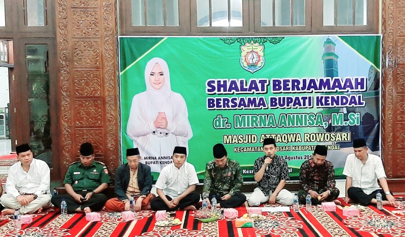 PEMKAB KENDAL GELAR DIALOG PEMBANGUNAN BERSAMA WARGA KECAMATAN ROWOSARI