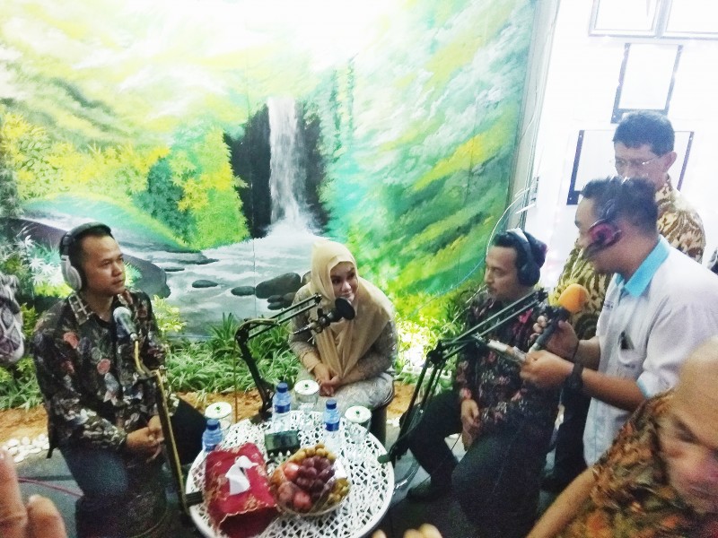 BUPATI MIRNA, KETUA DPRD DAN KOMANDAN KODIM DIALOG DI KENDAL EXPLORE