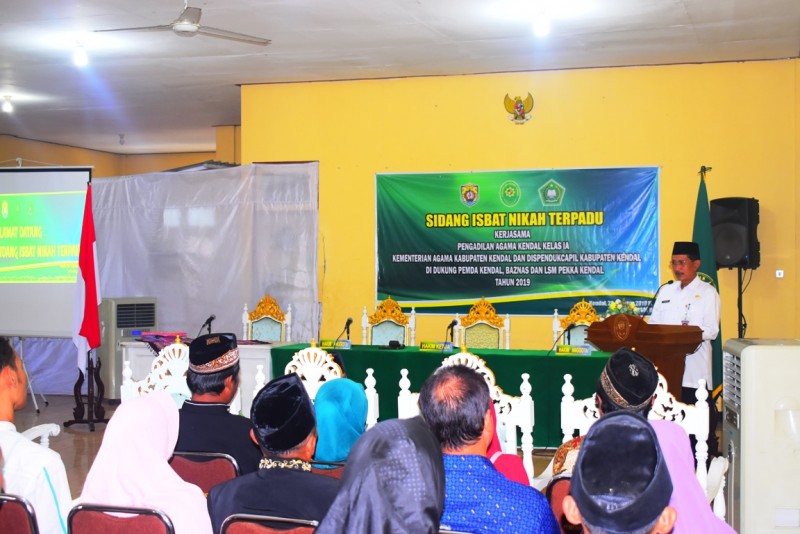 SIDANG ISBAT NIKAH TERPADU MENSAHKAN PERNIKAHAN 8 PASANG SUAMI-ISTRI