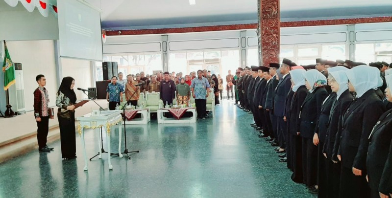 Bupati Mirna Lantik 184 Pejabat Kendal